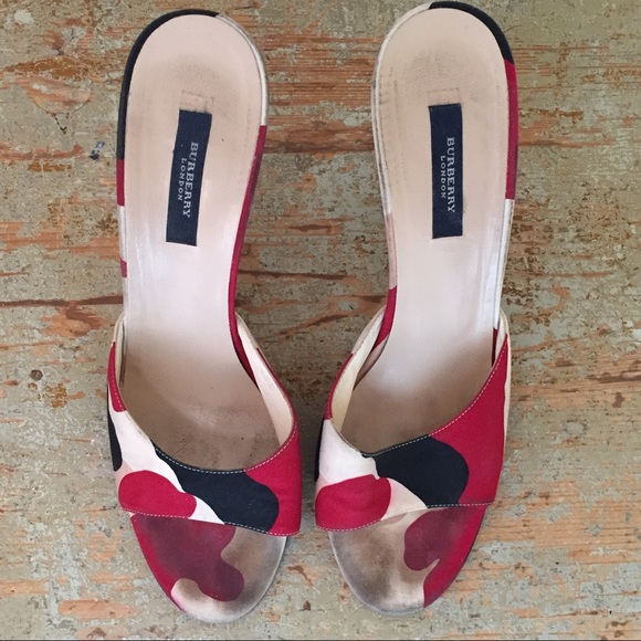 Burberry Multi-colored slides - Picture 6 of 8